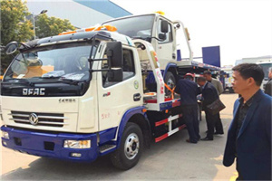诸城汽车道路救援拖车价格